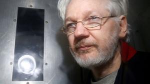 La justícia britànica ajorna l’extradició d’Assange i demana  garanties als EUA