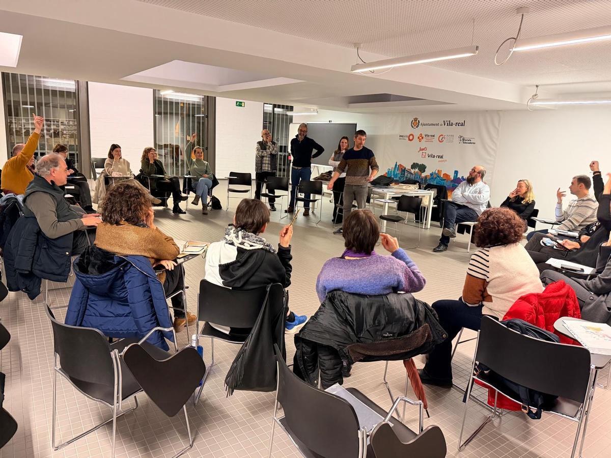 Durant la reunió s’ha presentat la informació general de la Festa per la Llengua.