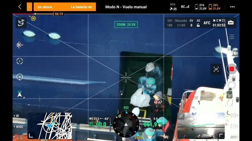 El desembarque de los pasajeros del crucero del hantavirus en Tenerife, desde el aire
