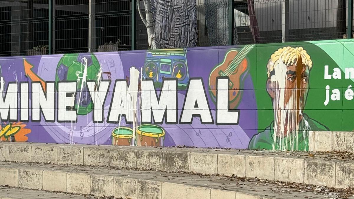 Vandalizan el mural de Lamine Yamal ubicado en la Plaça Valldoriolf del barrio de la Torreta