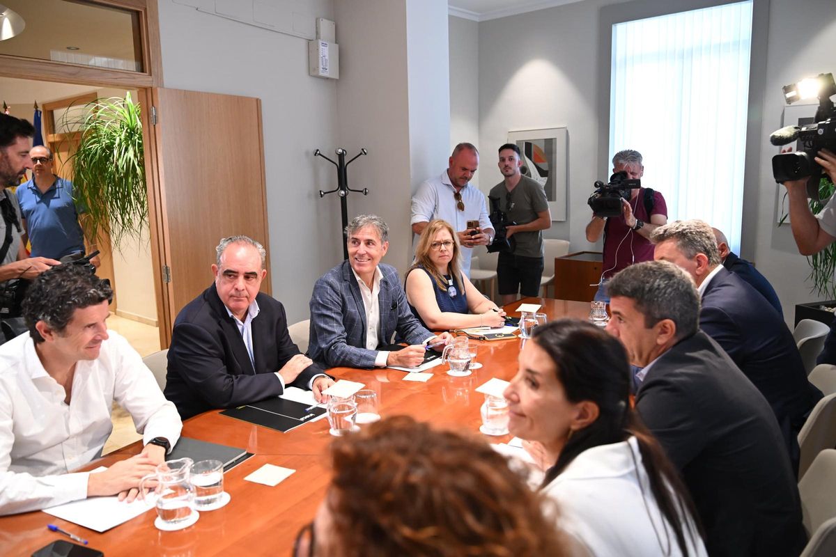 Alfredo Millá, Nacho Amirola, Rafael Ballester and Susana de Juan, at the meeting with the Generalitat.
