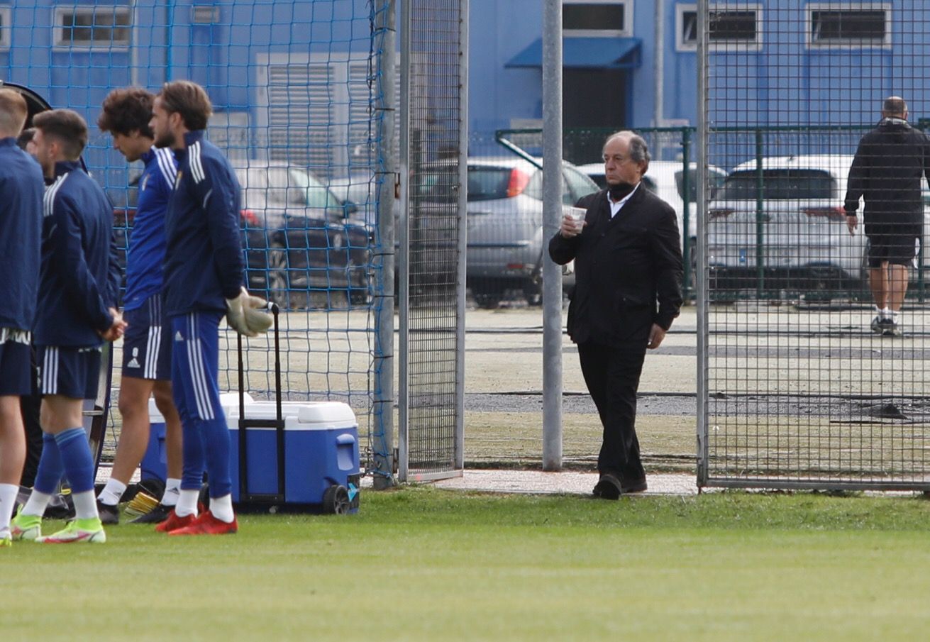 Las imágenes del entrenamiento del Oviedo tras la derrota ante el Burgos