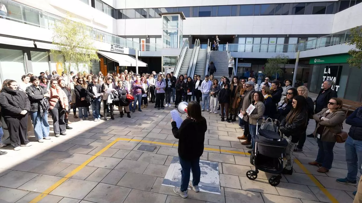 Los educadores sociales de Ibiza avisan tras el asesinato de Badajoz: "Puede pasar aquí"