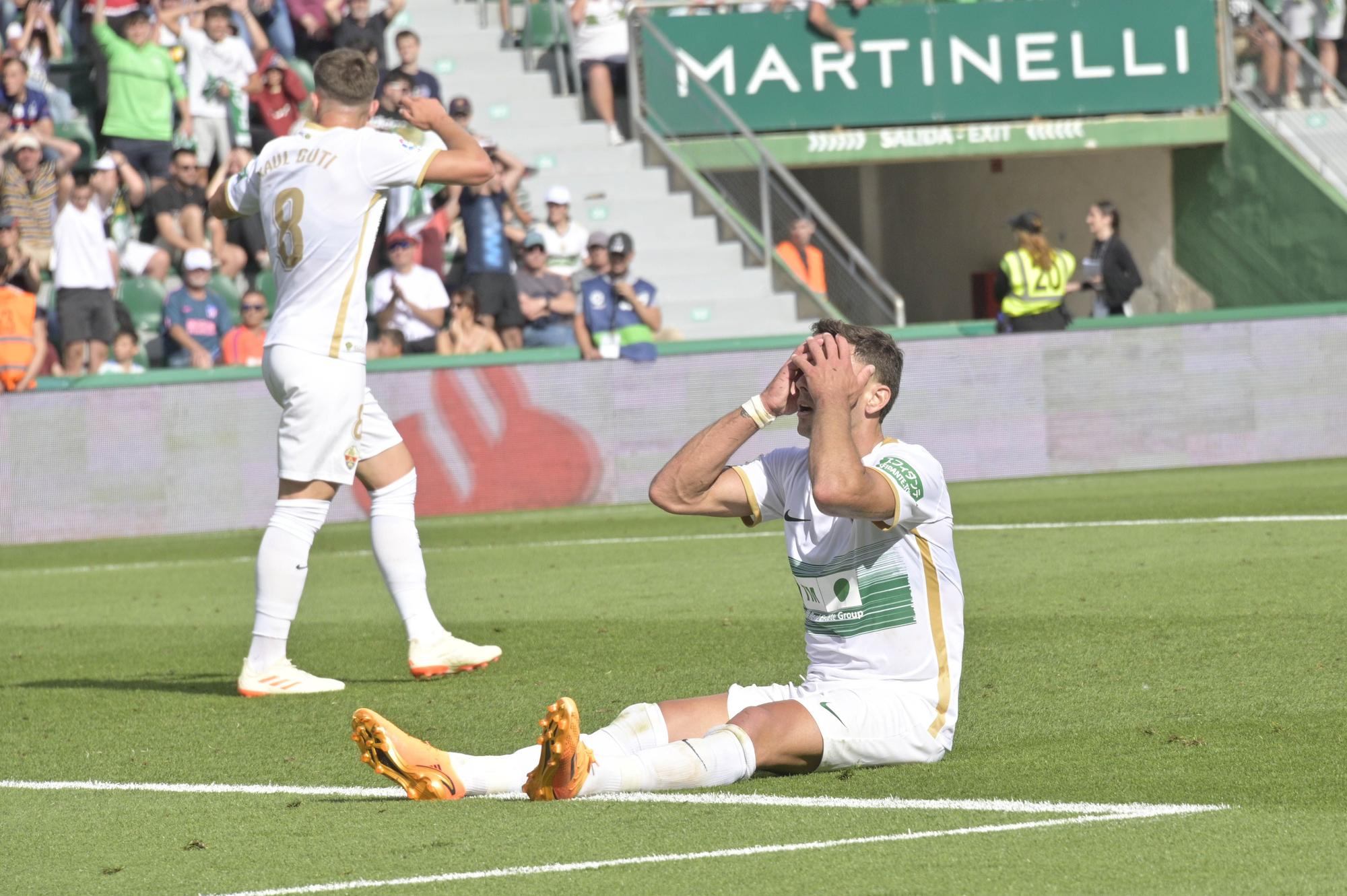 El Elche vacuna al Atlético de Madrid