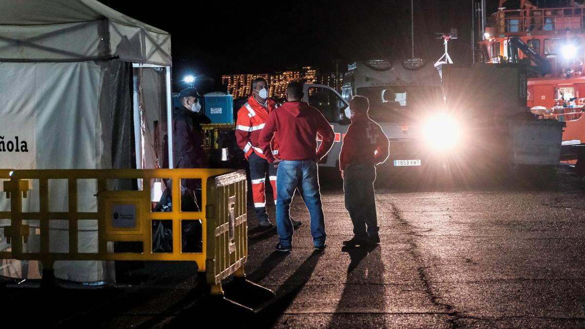 El campamento del muelle de Arguineguín se vacía tres meses y nueve días después