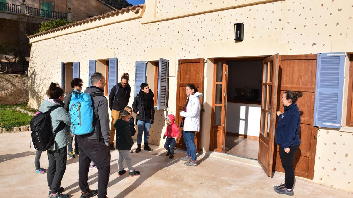 Jornada de puertas abiertas en el refugio de Galatzó, el sábado.