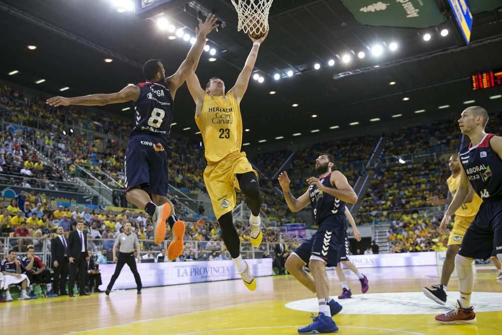 Herbalife Gran Canaria 93 - 87 Laboral Kutxa