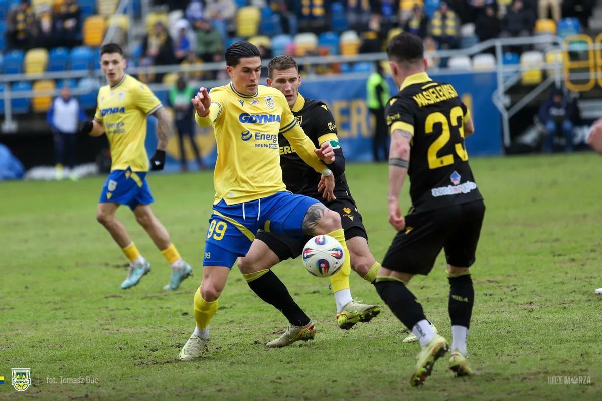 Edu Espiau, en su etapa en el Arka Gdynia polaco la pasada temporada,