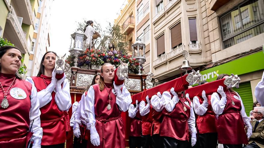 Imágenes del Viernes Santo en Elche