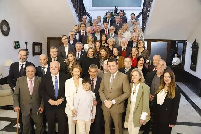 La despedida a Valle García, exgerente del Hospital Reina Sofía, en imágenes