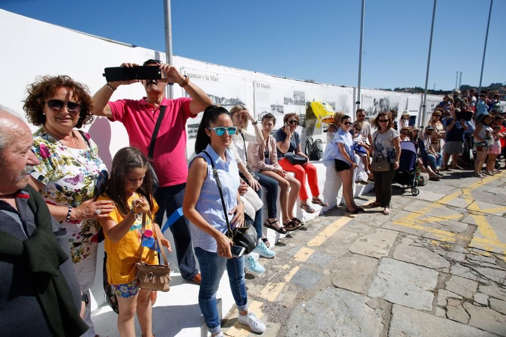 Misa y procesión del Carmen en Luanco