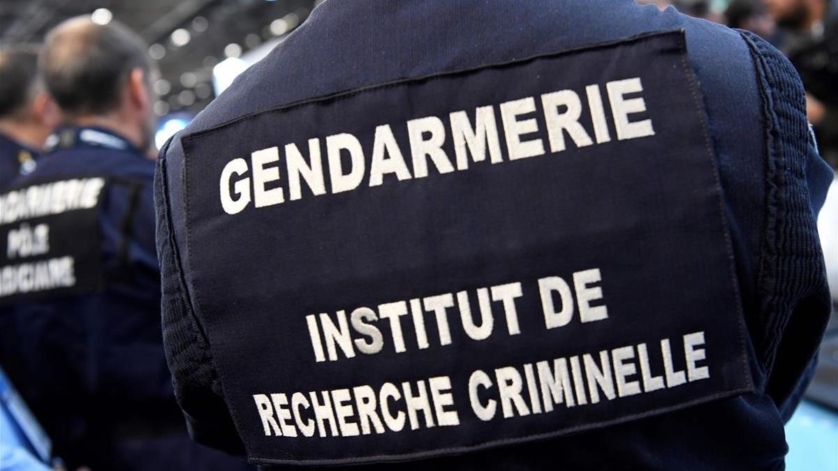 Gendarmes de la policía francesa.