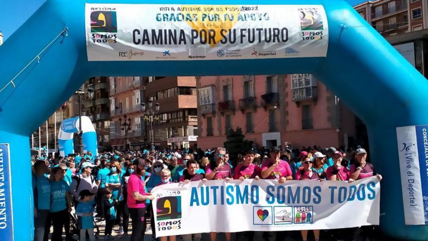 La asociación ‘Autismo Somos Todos’ organizó la ruta. | DAVID GINER