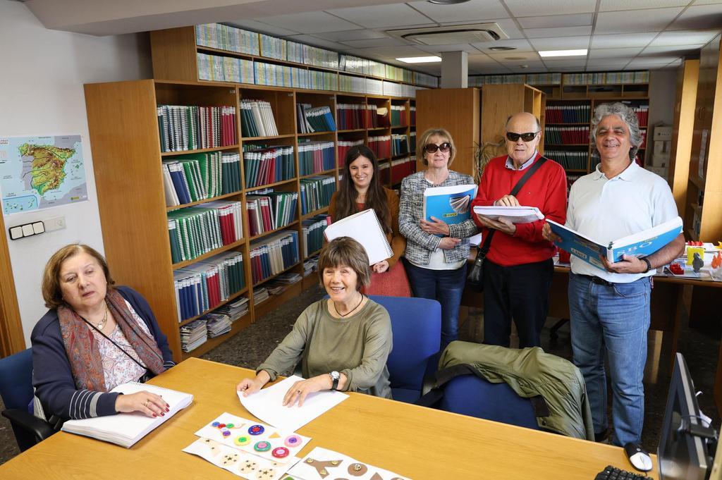 La Biblioteca Braille de la Once en Vigo cuenta con un club de lectura