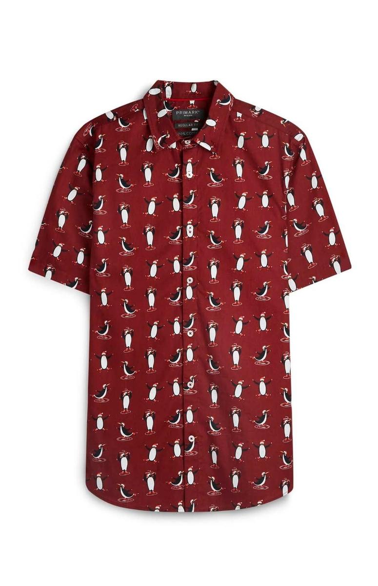 Camisa con pingüinos patinadores de Primark (Precio: 9 euros)