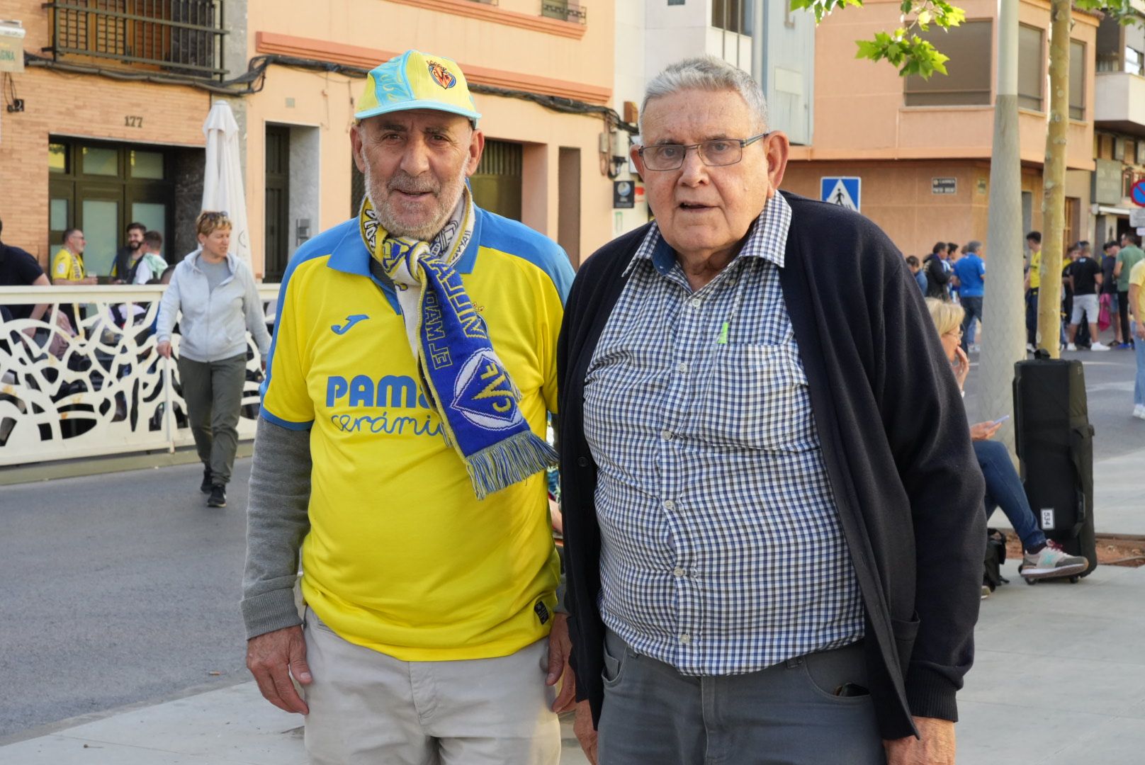 La afición del Villarreal en el partido contra el Espanyol en La Cerámica