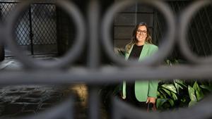 Tres ex alts càrrecs d’Aragonès i Torra opten a dirigir la plantilla del Parlament