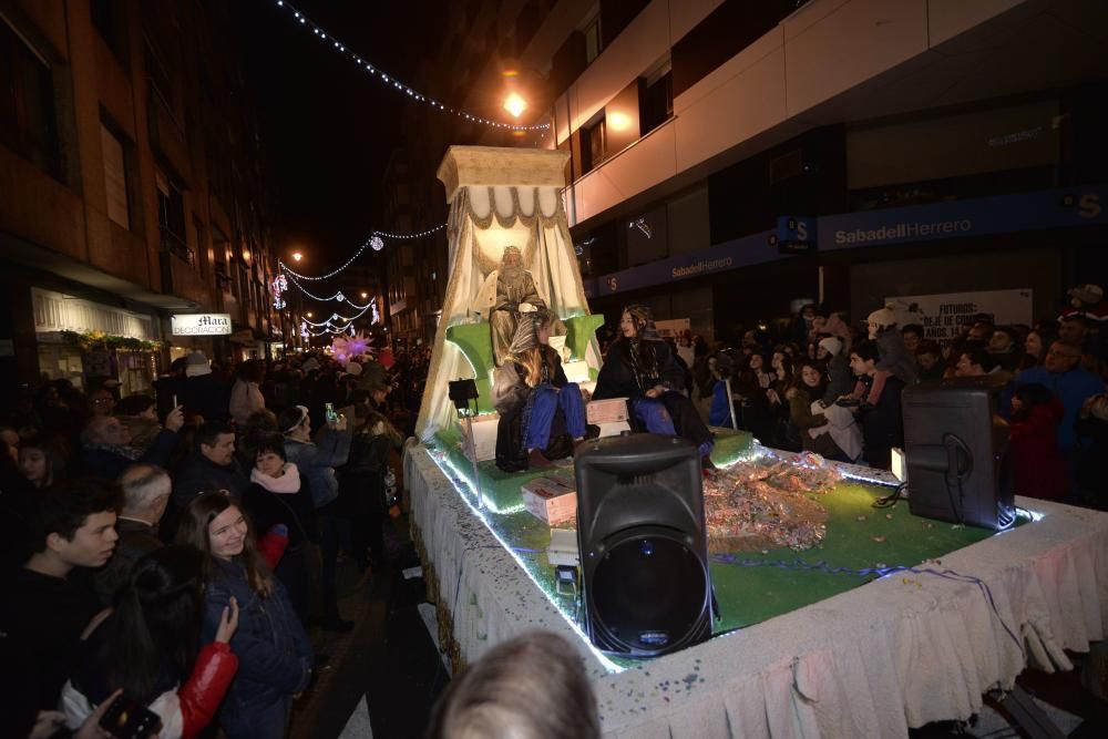 Cabalgata de Reyes 2019 en Avilés