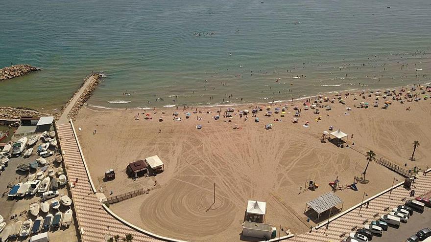 Sueca también cierra las playas en horario nocturno para evitar nuevos contagios