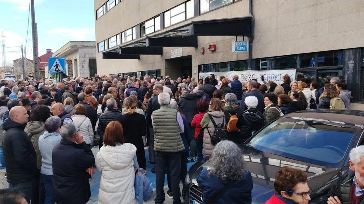 Redondela sale a la calle ante la «situación crítica» de la sanidad