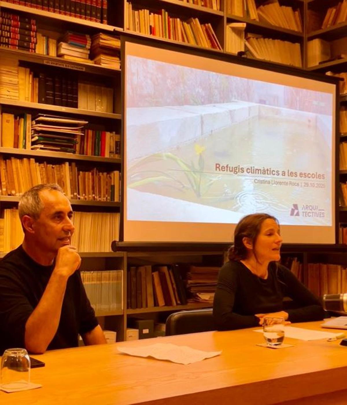 Palma acoge una conferencia sobre la conversión de los patios escolares en refugios climáticos