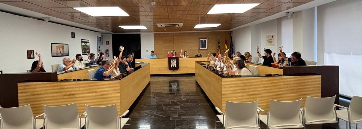 El pleno de Almassora dio luz verde a la revisión de tarifas de suministro de agua potable y alcantarillado que permitirá acometer las mejoras.