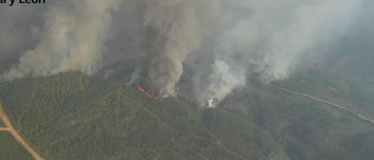 Un incendi crema 4.000 hectàrees | EFE