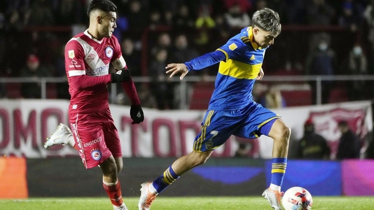 Un instante del Argentinos Juniors - Boca Juniors.