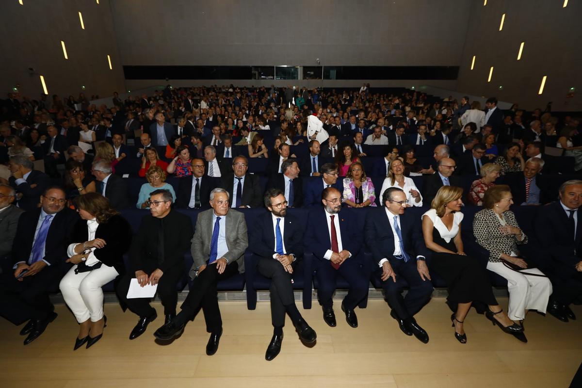 Autoridades en el Palacio de Congresos