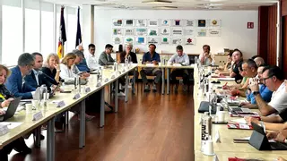 La mayor patronal de restauración se niega a firmar el convenio de hostelería, pero deberá cumplirlo