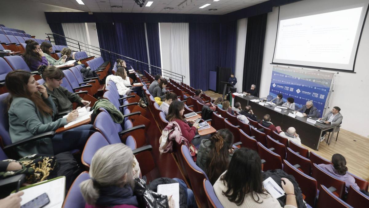 Médicos del Mundo alerta de las «graves barreras» para acceder a la sanidad pública en Baleares