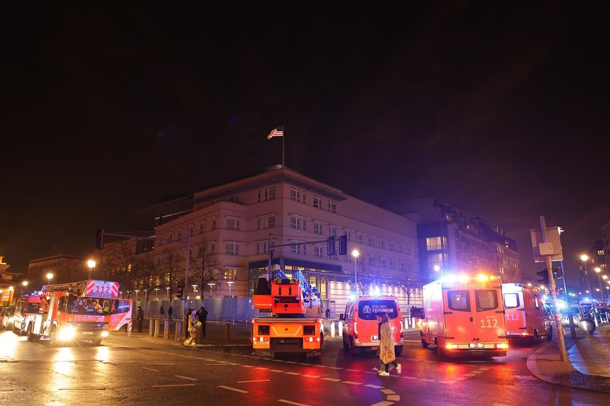 Un ferit greu en ser apunyalat en el monument a l'Holocaust de Berlín