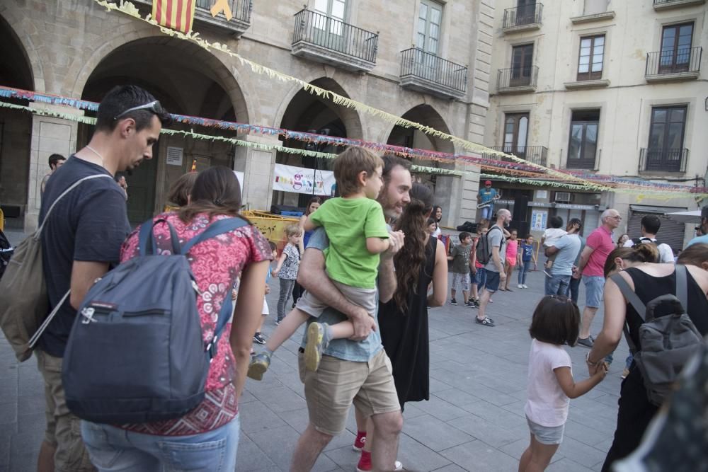 Una Flama del Canigó reivindicativa encén la fogue