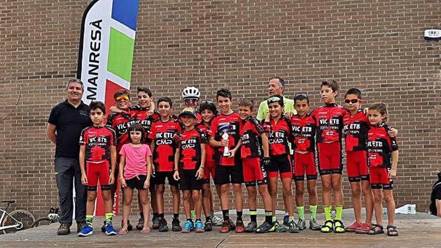 Un moment del lliurament de premis de la Copa Catalunya infantil, ahir al Congost