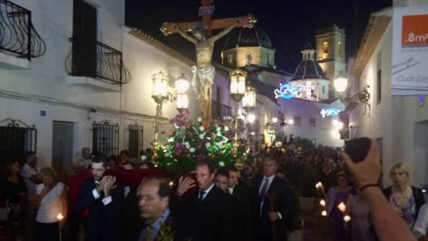 Un momento de la procesión de ayer por la tarde.