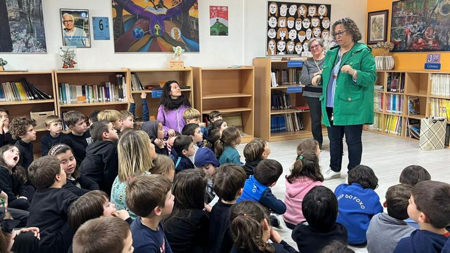 Visita de la escritora Rosalía Morlán al colegio de O Foxo