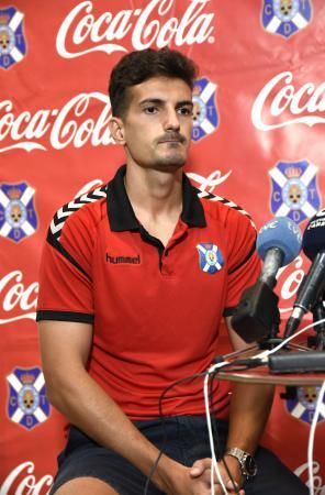 Presentación del jugador del Tenerife Álex Muñoz