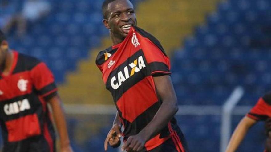 El Real Madrid tendrá que pagar más por Vinicius, la nueva perla brasileña