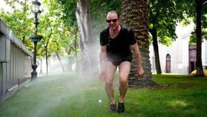 La primera onada de calor dona inici a un estiu tòrrid, plujós i de nits tropicals