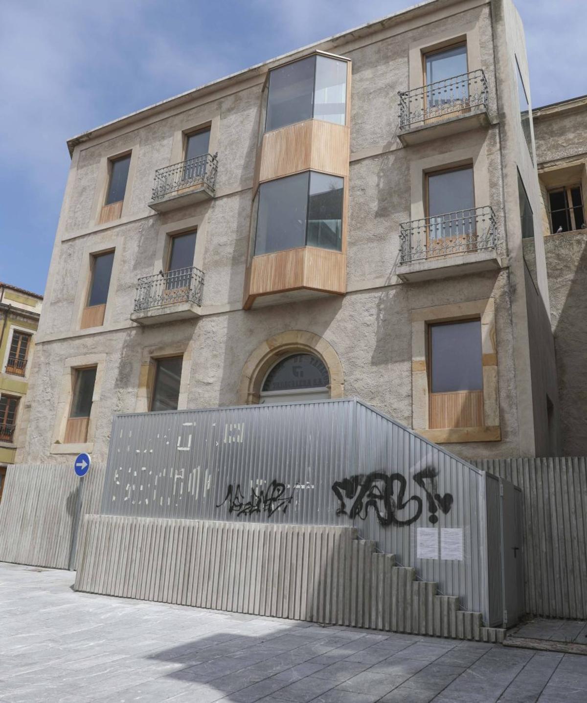 Uno de los inmuebles de Tabacalera.  | PABLO SOLARES