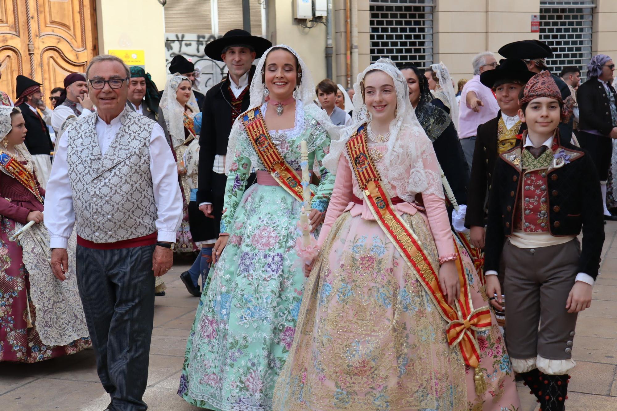 Las comisiones de falla en la Procesión de la Virgen (1/5)