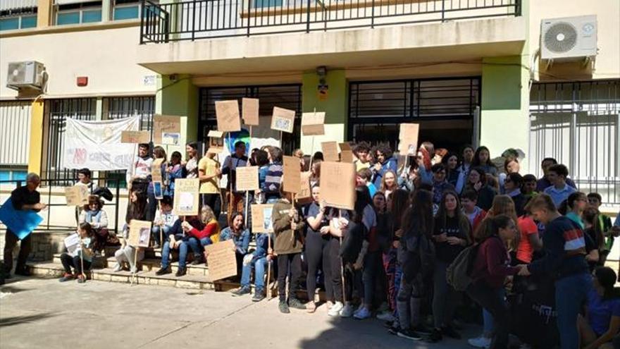 El Jaume I s’uneix al moviment contra el canvi climàtic ‘Fridays for future’