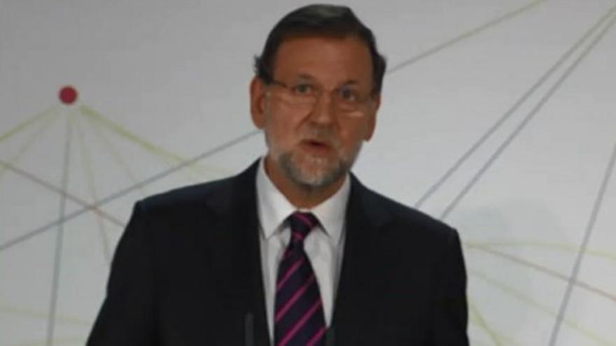 Rajoy dice que nunca olvidará el apoyo de Francia en la tragedia aérea