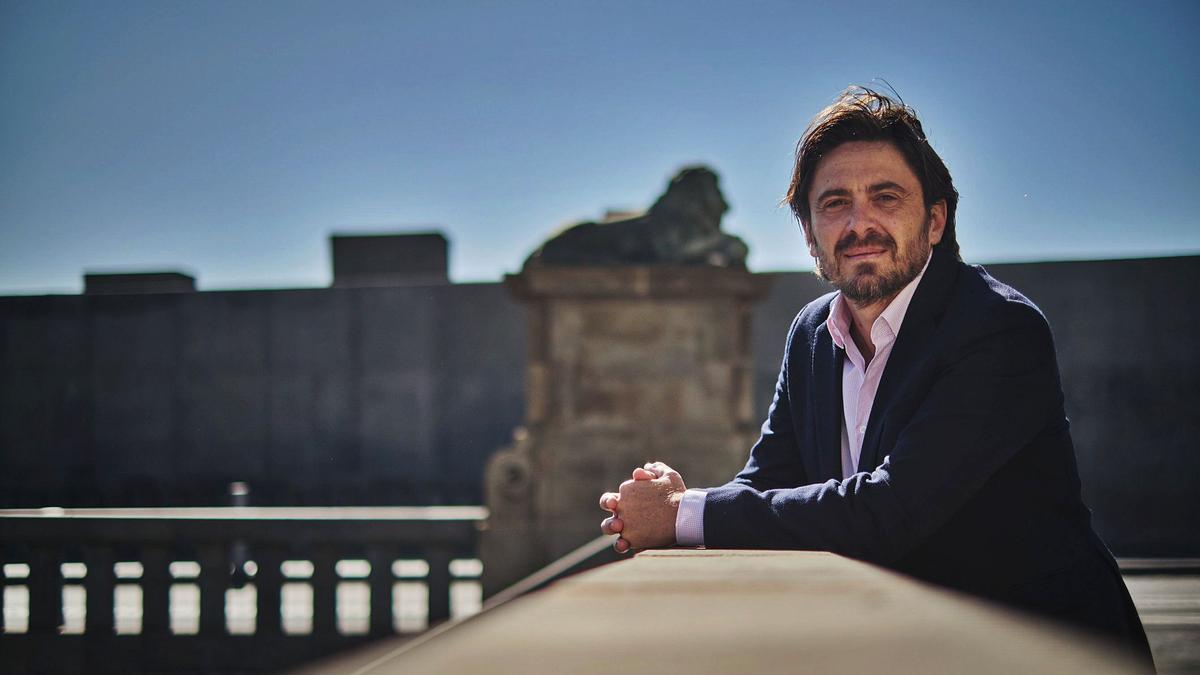 Jorge Marichal posa en el puente Serrador de Santa Cruz de Tenerife. | | ANDRÉS GUTIÉRREZ