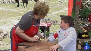 Celia Villalobos con Albert (Masterchef, TVE-1).