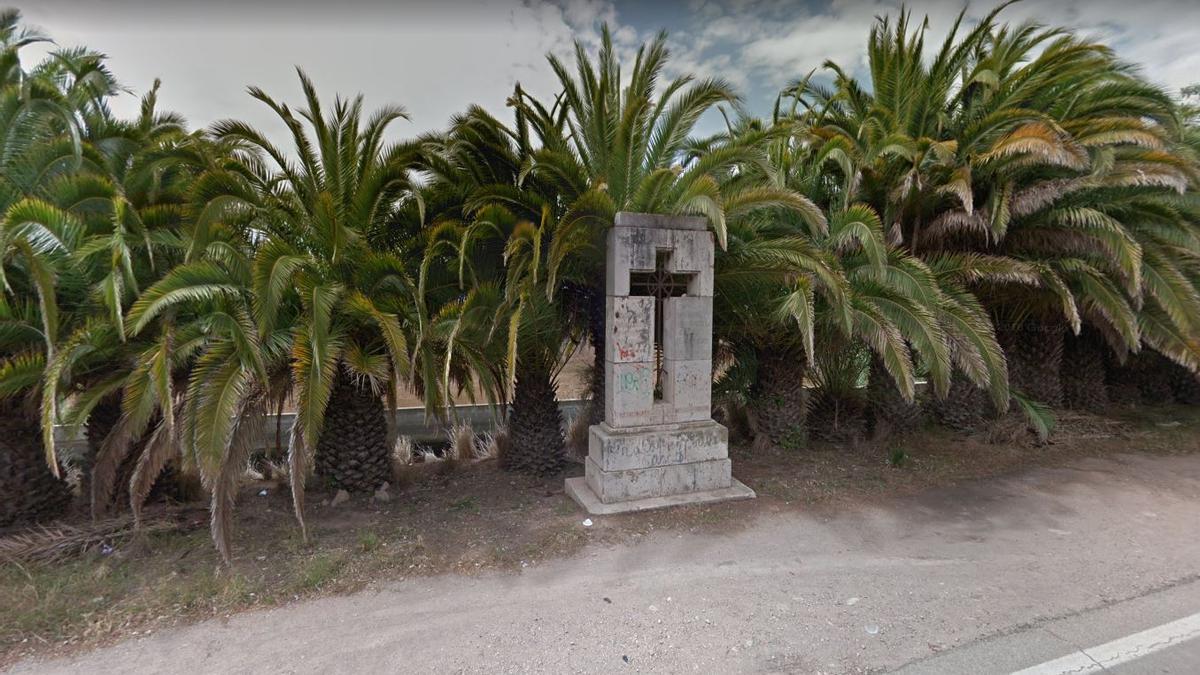 Cruz de los Caídos retirada en Vinalesa