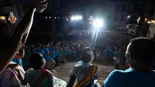 La Nucía da inicio a sus fiestas con una multitudinaria Entrà de Penyes y más de 1.200 festeros