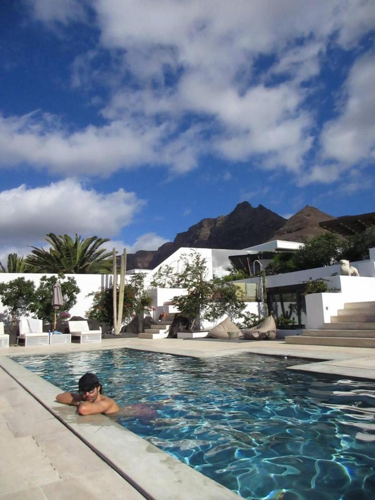 piscina jon kortajarena instagram