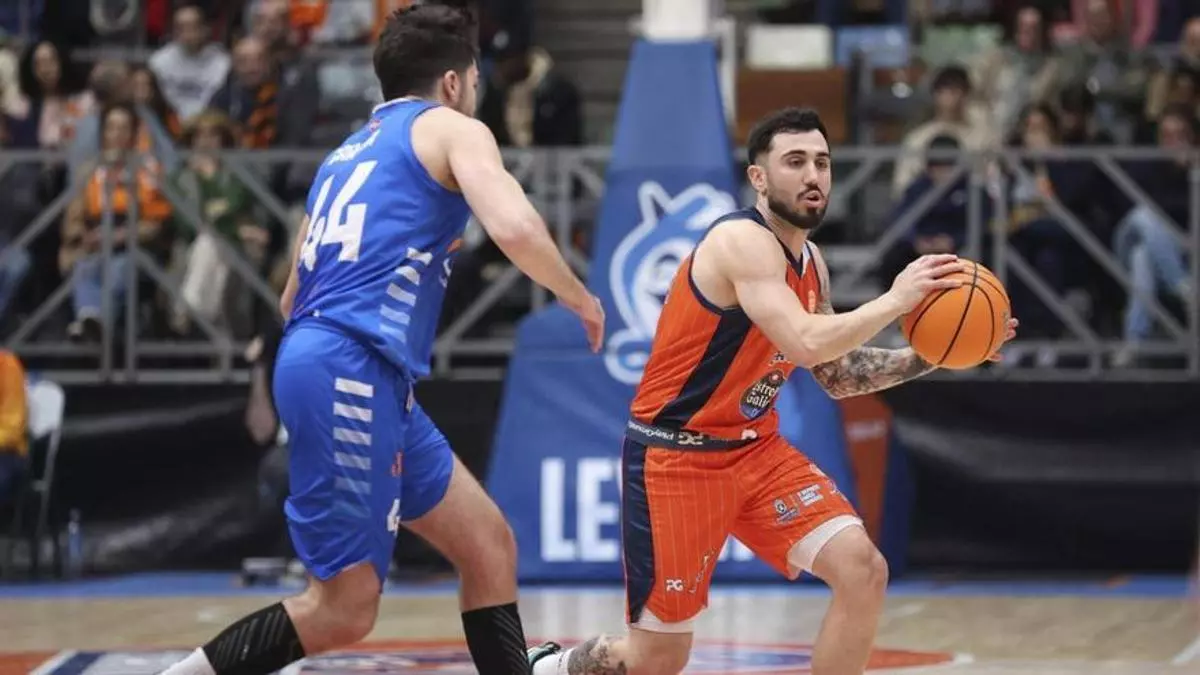 Palencia inaugura un diciembre de vértigo y ajetreo para el Leyma Coruña