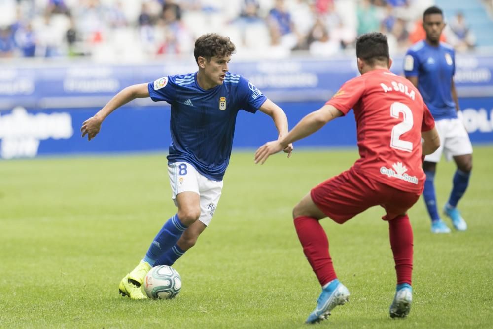 El partido del Oviedo ante el Numancia, en imágenes.